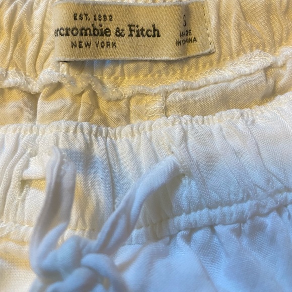 Abercrombie and Fitch Shorts - Picture 7 of 7